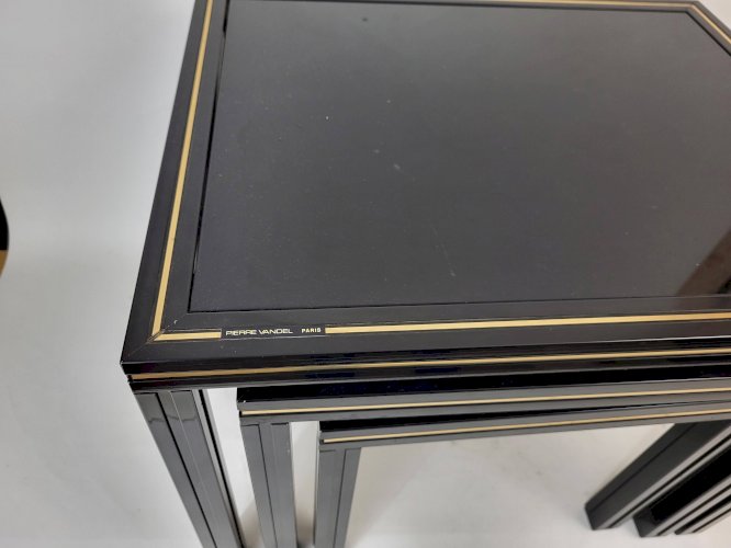 Table gigogne par Pierre Vandel 1970