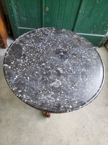 TABLE GUERIDON ROND PLATEAU MARBRE TRIPODE EN ACAJOU DU XIX ème SIECLE