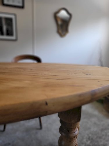 Table ronde  à volets en bois maasif