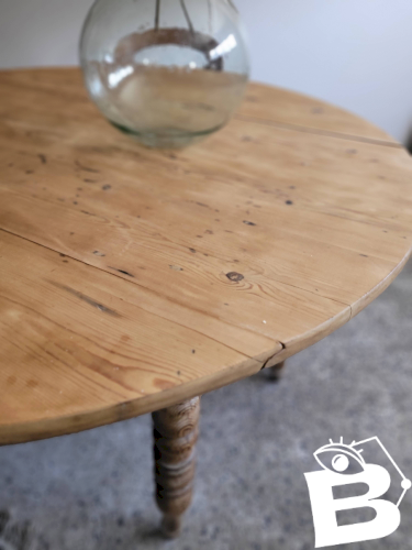 Table ronde  à volets en bois maasif