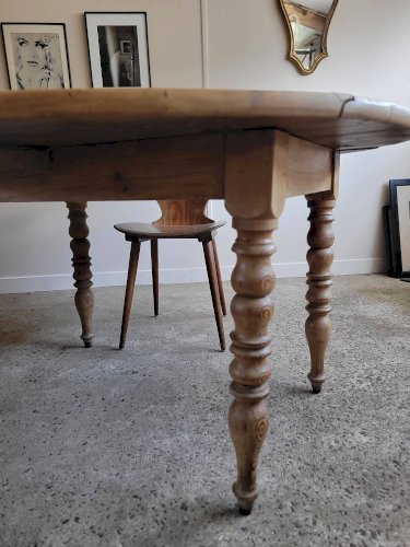 Table ronde  à volets en bois maasif