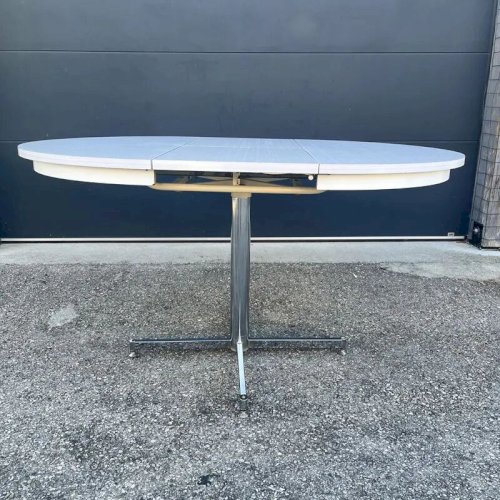 Table ronde en formica