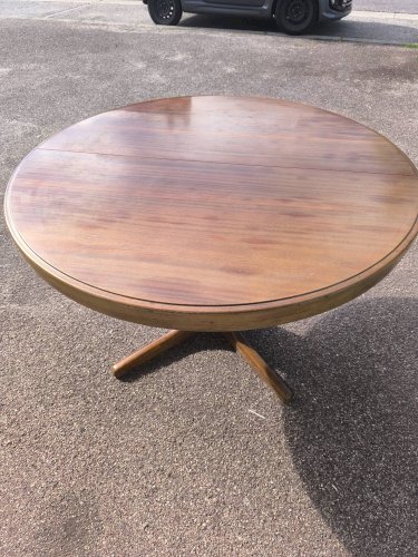 Table ronde extensible en bois
