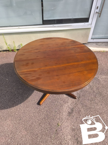 Table ronde extensible en bois