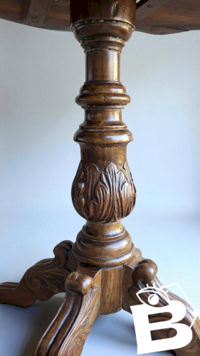 Table violon quadripode vers 1900