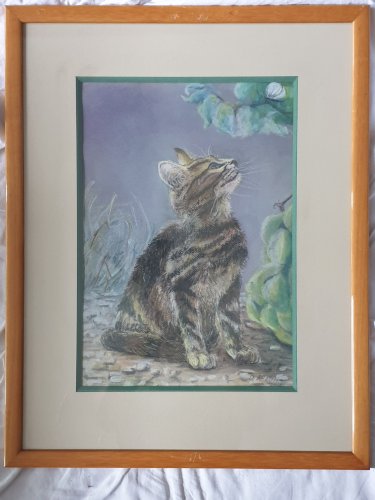 Tableau au pastel représentant un chaton tigré assis qui regarde un papillon, signé en bas à droite D. Breuil