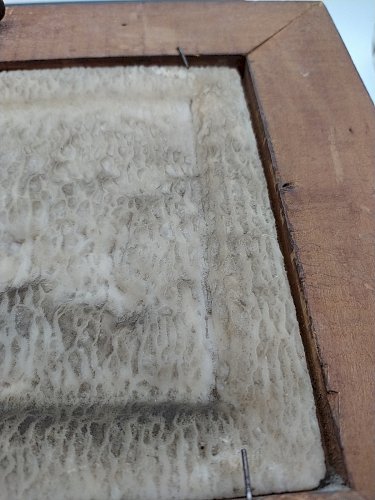 Tableau bas relief en calcaire pétrifié .Jeanne d ' Arc et Charles VII .Reims.