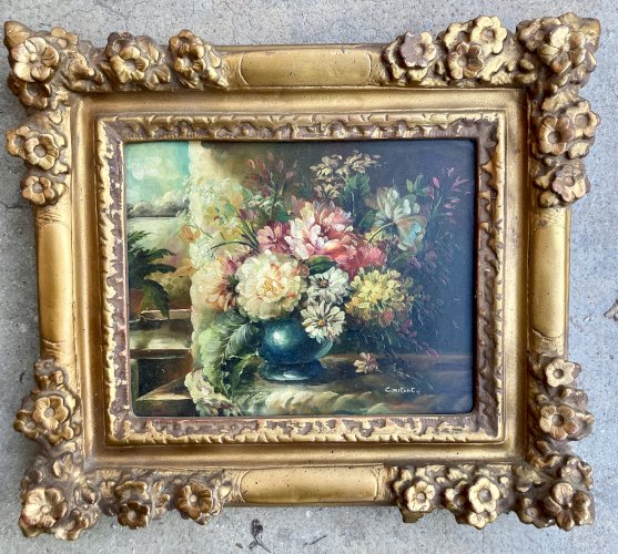 Tableau - Nature morte aux fleurs - cadre doré à décor de fleurs en relief 