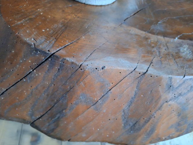 Tables basses tripode brutaliste, meubles vintage