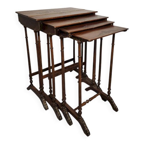 Tables gigognes 1900