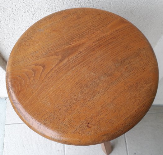 Tabouret à vis en bois