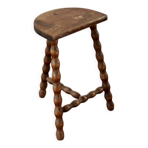 Tabouret ancien tripode en bois tourné