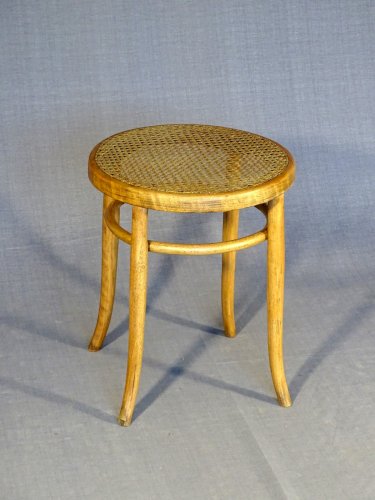 Tabouret bistrot bas canné, par JAPY FRANCE-1925, No Thonet