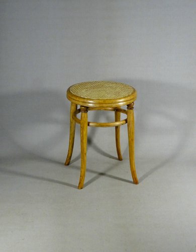 Tabouret Bistrot par Fischel 1890/1900 canné,  no Thonet (Hauteur 52 cm)