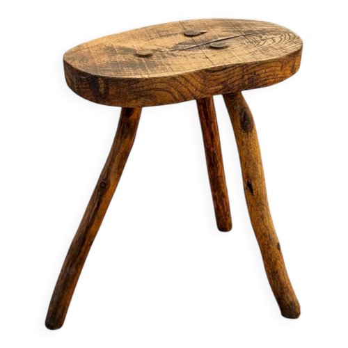 Tabouret brutaliste en bois
