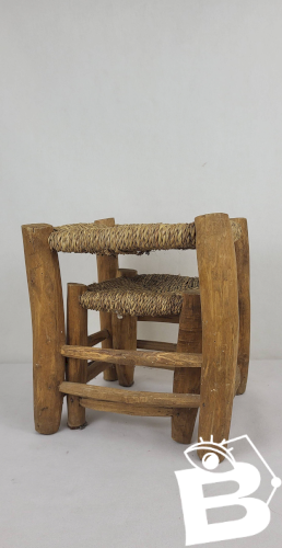 Tabouret brutaliste gigogne