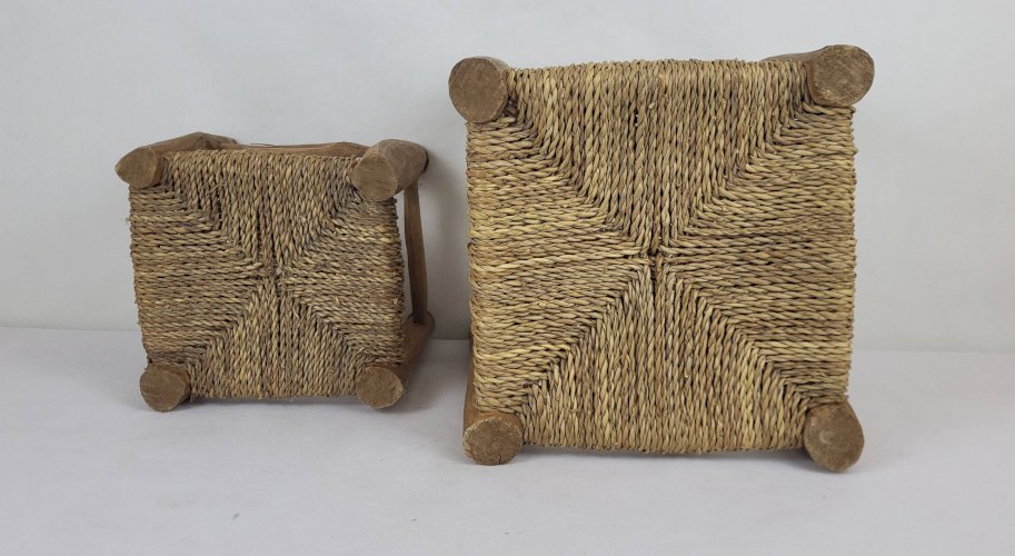 Tabouret brutaliste gigogne