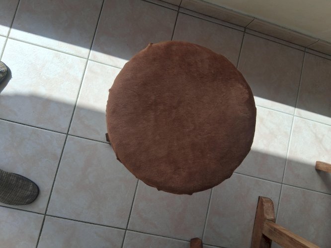 Tabouret de piano ancien