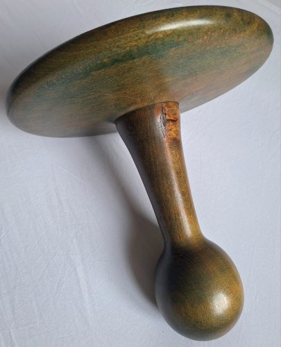 Tabouret dynamique vintage, décoration rétro