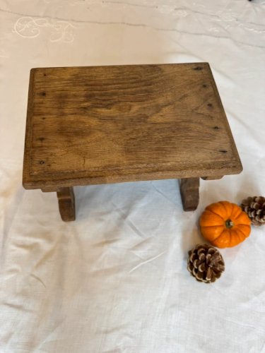 Tabouret en bois ancien