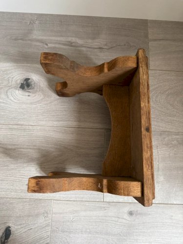 Tabouret en bois ancien