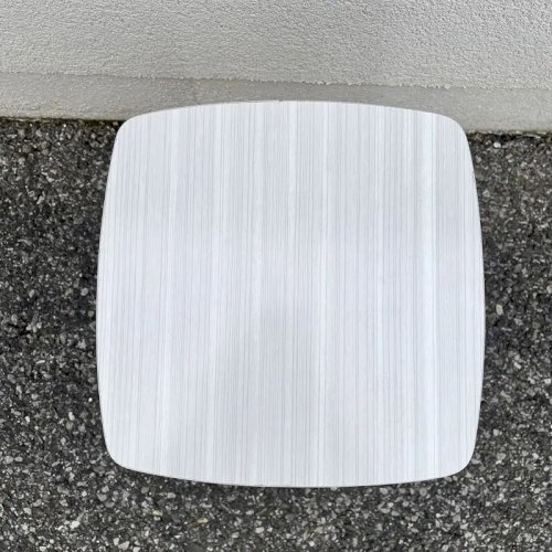 Tabouret en formica blanc