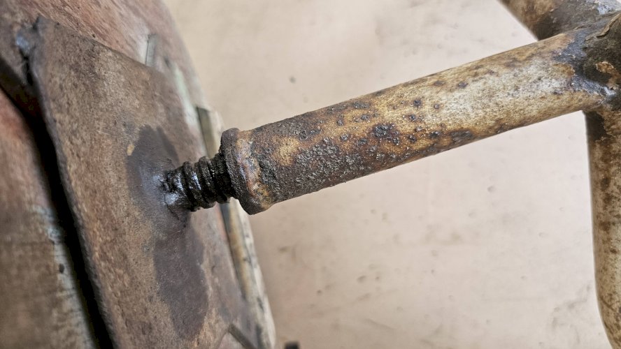 Tabouret industriel vintage réglable en hauteur