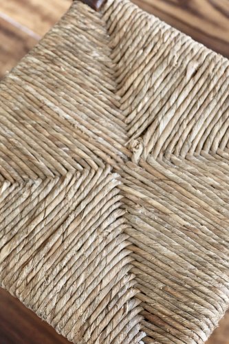 Tabouret rustique ancien en bois et paille