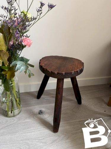 Tabouret tripode vintage rustique