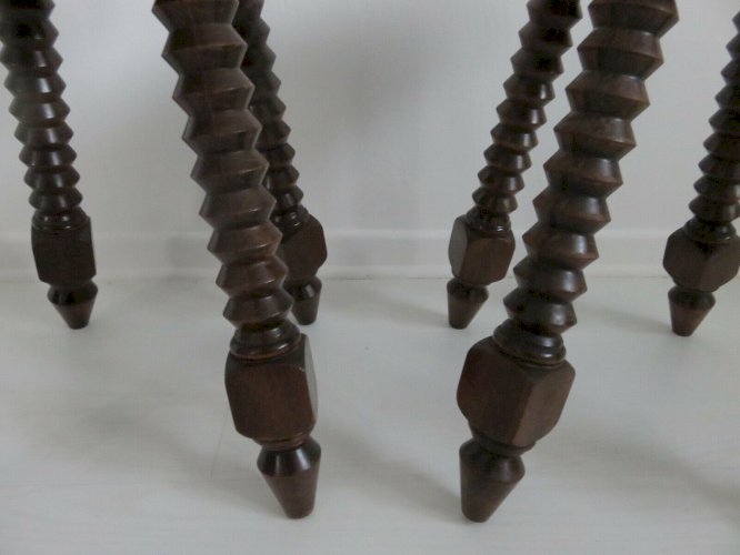 TABOURETS BASQUES LAUBURU EN CHENE MASSIF ANNEES 30 40