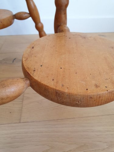 Tabourets tripodes vintage