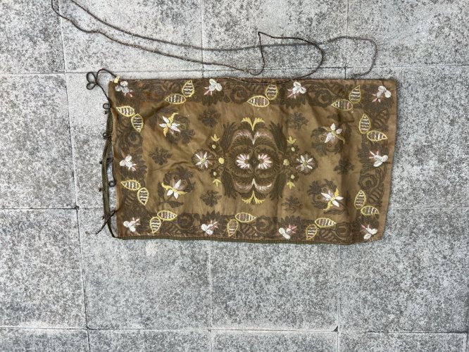 Taie De Coussin En soie brodé Main Fin 18 eme Siècle début 19e Collection Ancien