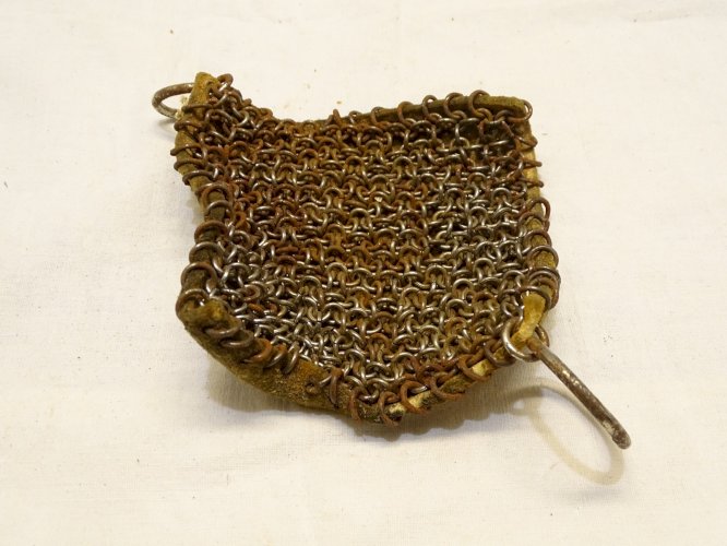 -TAMPON A BRUNIR COTTES DE MAILLE SUR CUIR TAMPON DE BRUNISSAGE MILITARIA WW1