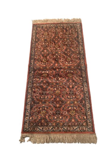 Tapis anciens d'orient en laine XX siècle