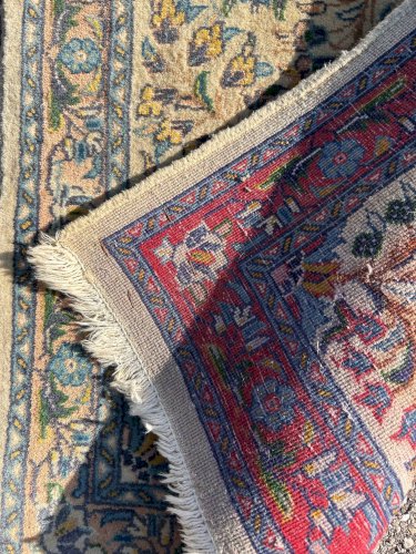 tapis persan 64cm par 133cm