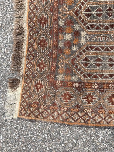 tapis turkmène tissé main