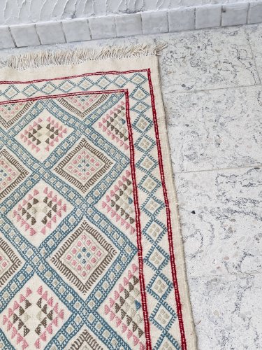Tapis vintage Tunisien fait main