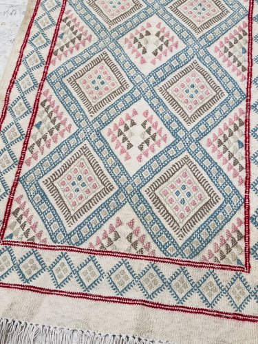 Tapis vintage Tunisien fait main