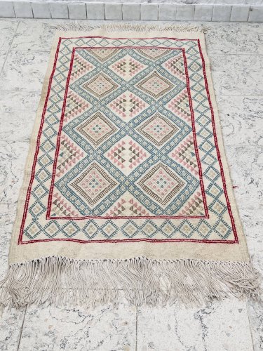 Tapis vintage Tunisien fait main
