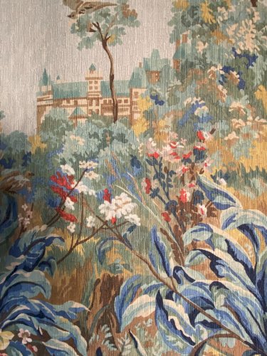Tapisserie style verdure XVIIIe au château Robert Four Aubusson titrée l'été