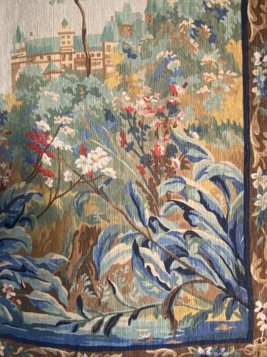 Tapisserie style verdure XVIIIe au château Robert Four Aubusson titrée l'été