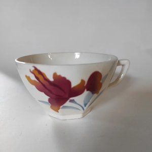 Tasse à café Digoin Sarreguemines ,très bon état.