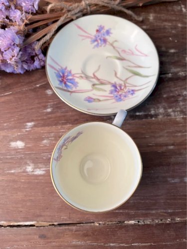 Tasse à café Royal Doulton en porcelaine anglaise