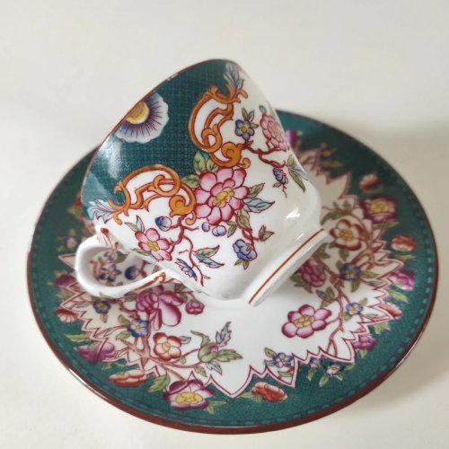 Tasse à café Sarreguemines décor Minton, 1920