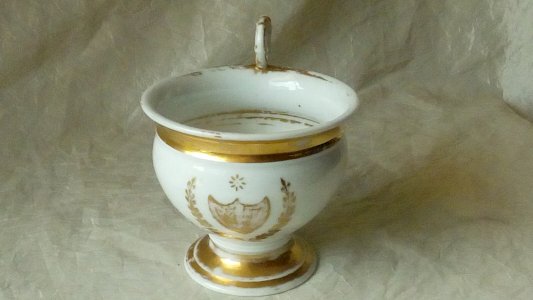 OLD PARIS PORCELAIN CHOCOLATE CUP CRESCENT MOON HANDLE 19th