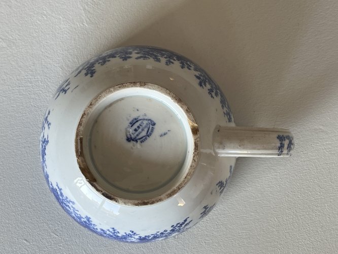 Tasse à déjeuner Creil et Montereau, motif floral bleu, diamètre 14 cm, France, ancienne, vintage