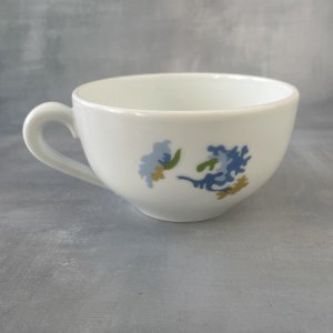 Tasse à thé / chocolat porcelaine D. Porthault dessin exclusif R. Thuillier