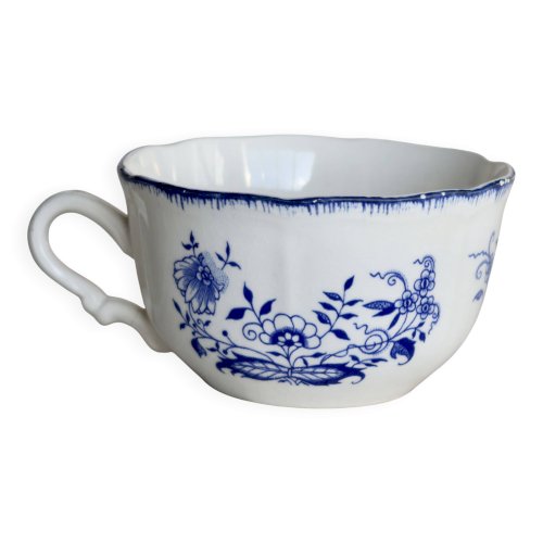 Tasse ancienne Lancaster en faïence blanche à décor bleu