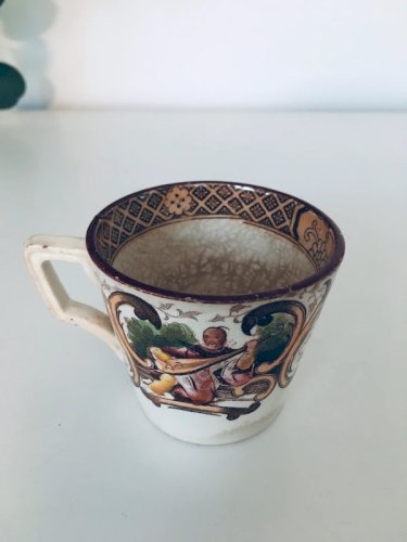 Tasse ancienne