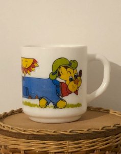 Tasse Arcopal vintage Chien Saucisse